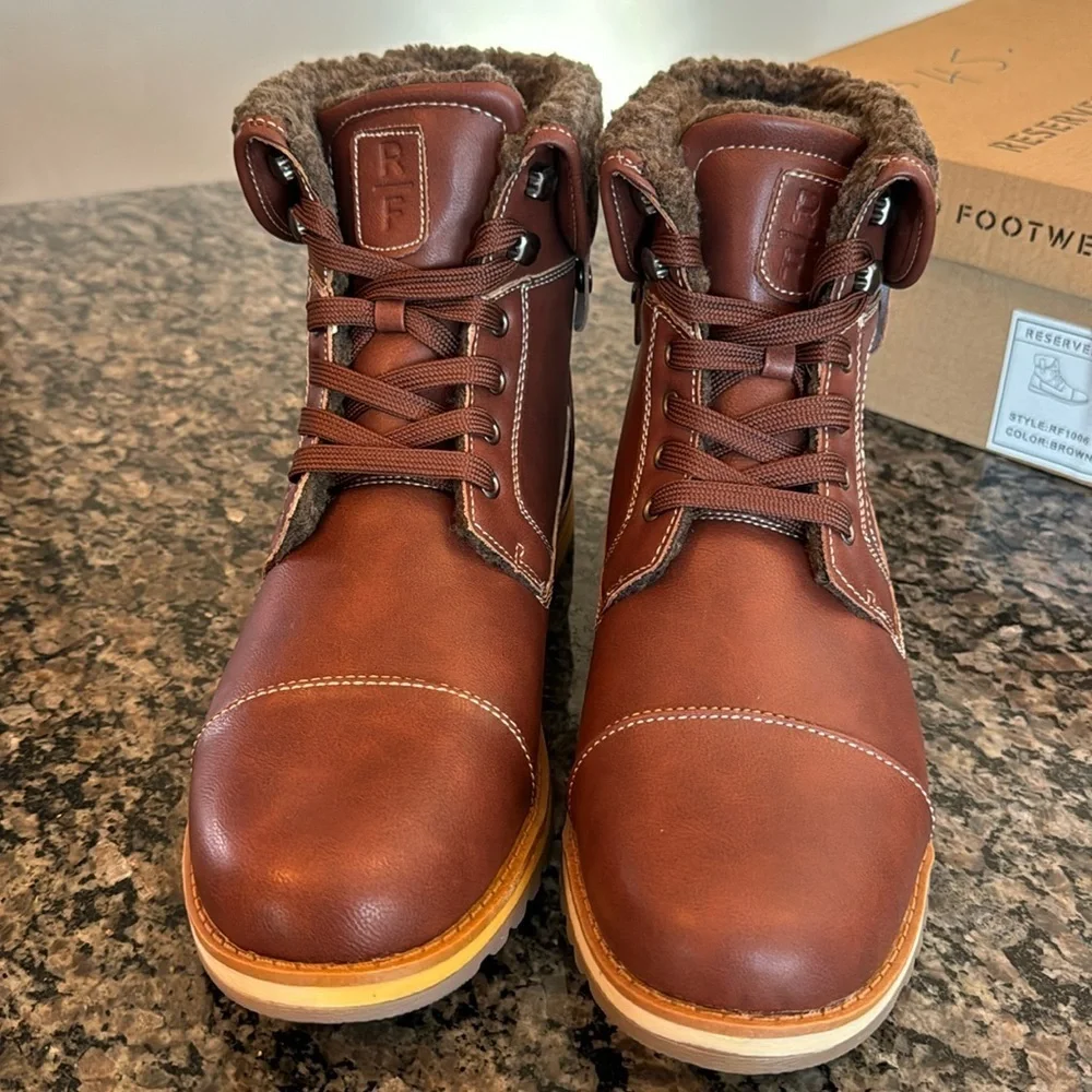 Reserved Footwear desert boots NIB 10